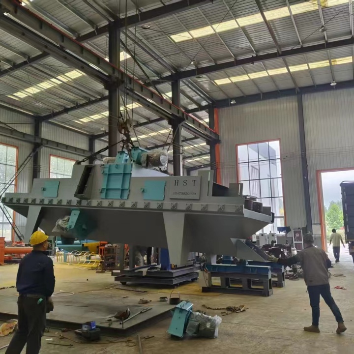 手工除銹和砂輪機除銹價格_連續輥道通過式打砂除銹機_除銹打砂機設備